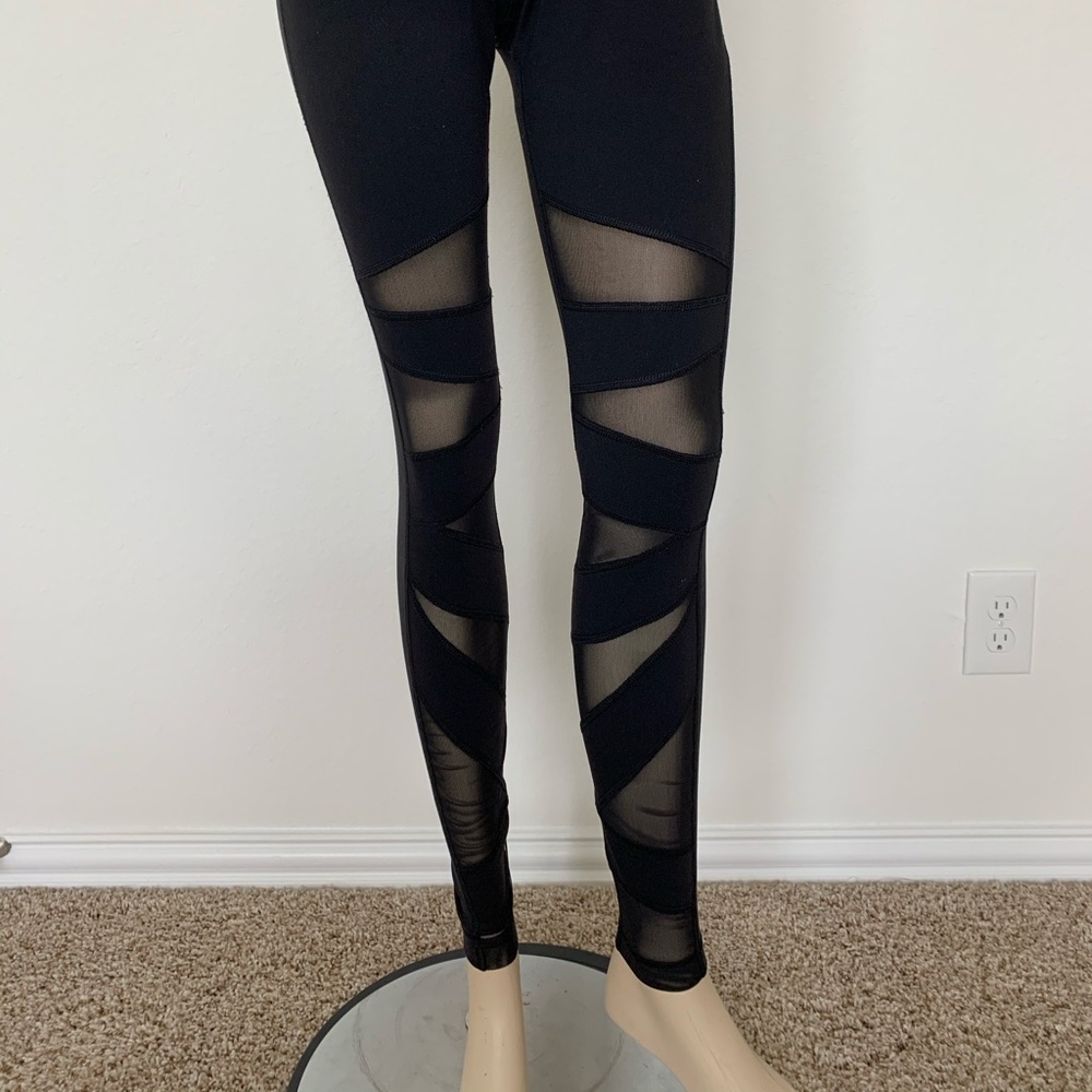 Lululemon tech mesh tight